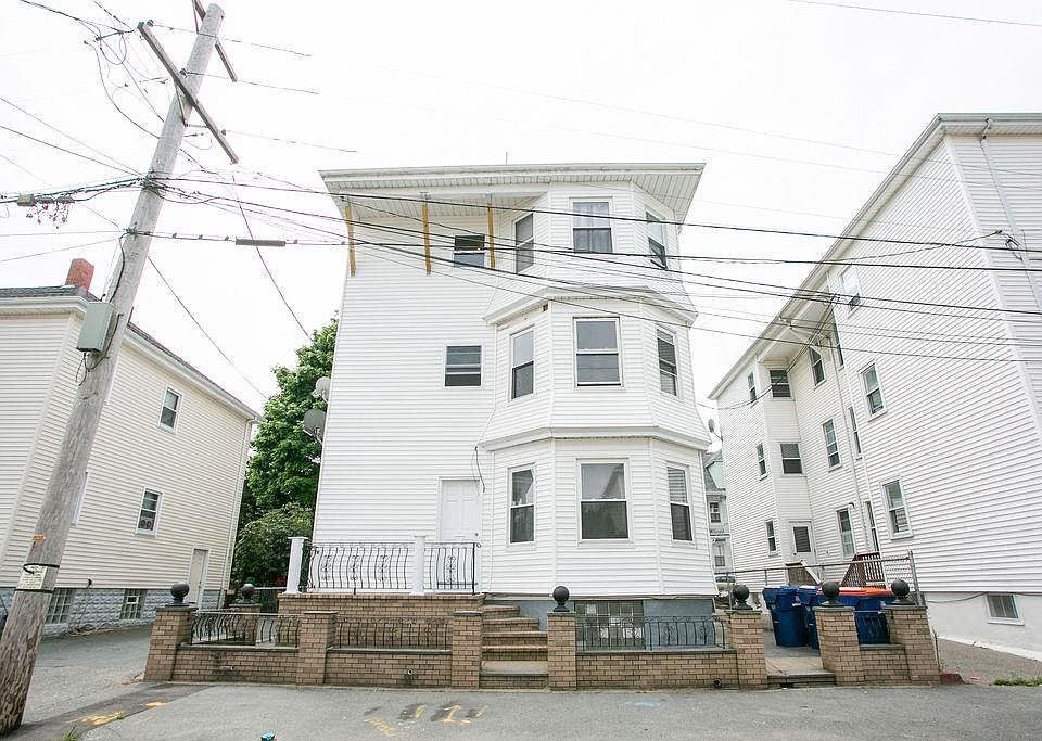 1st image of 179 Brook St