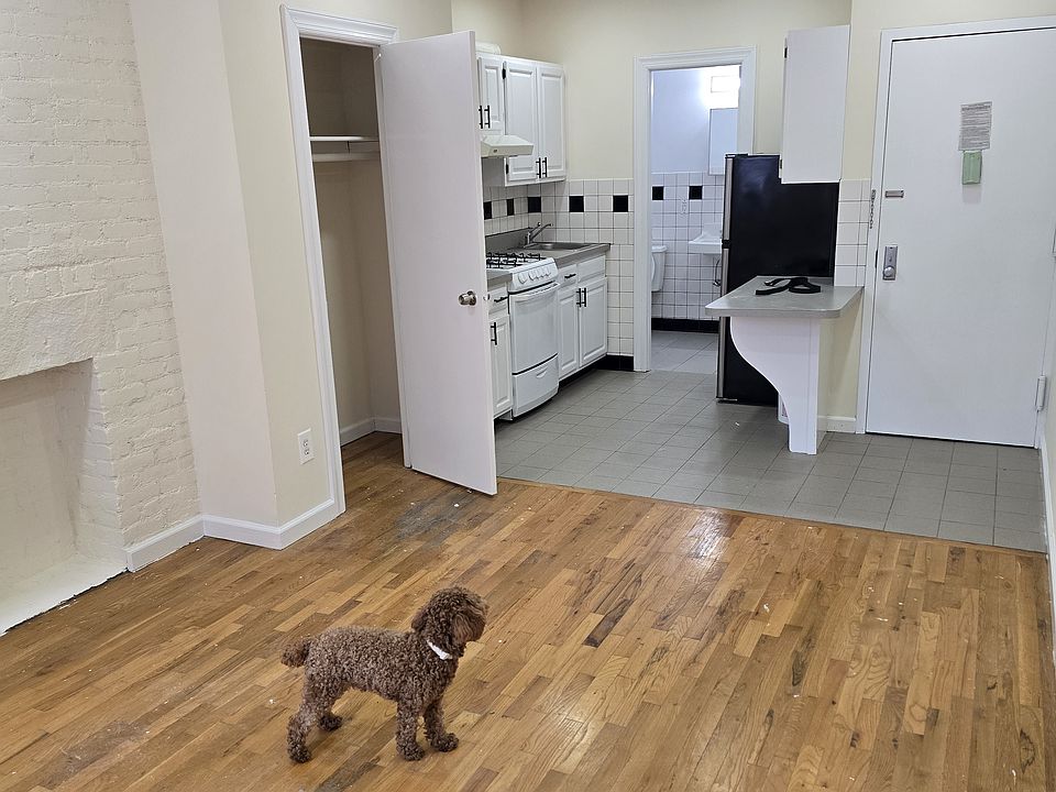 1st image of 407 W 39th St #W3d