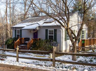 64 Great Quarter Rd, Sandy Hook, CT 06482