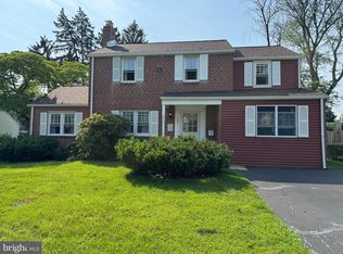407 Willow Rd, Oreland, PA 19075