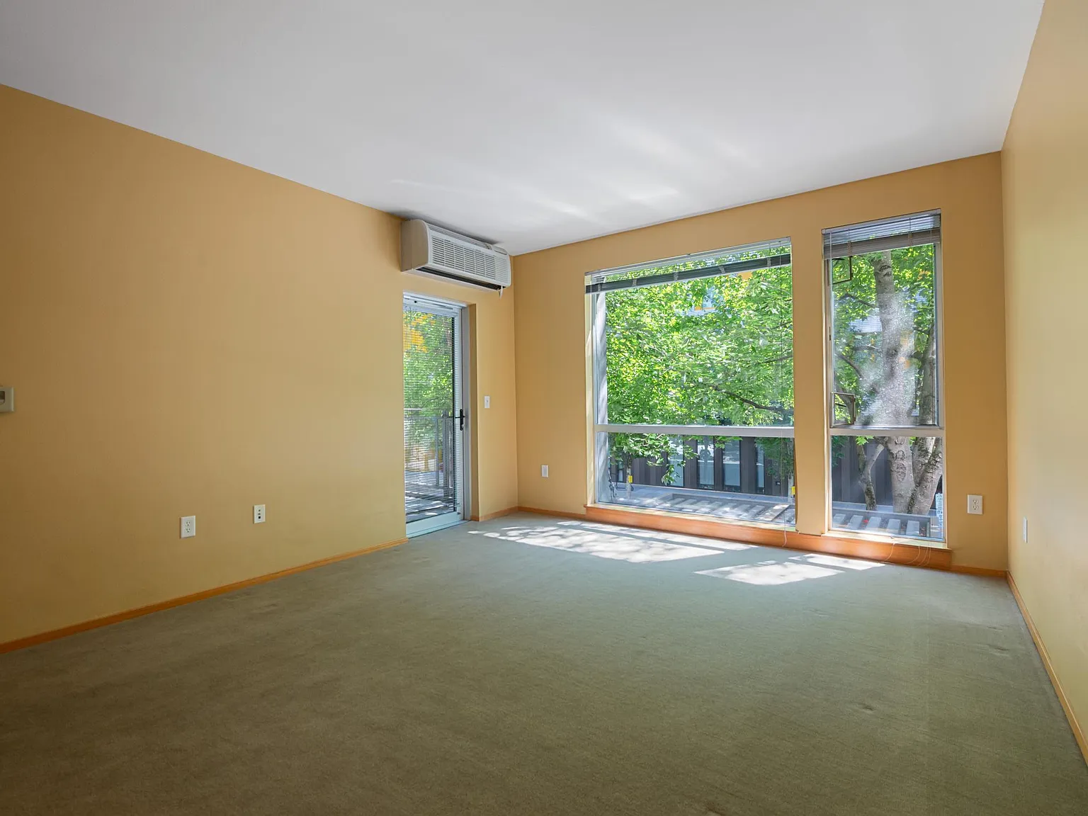 1 bed, 735 sqft, $1,530 — Photo 2