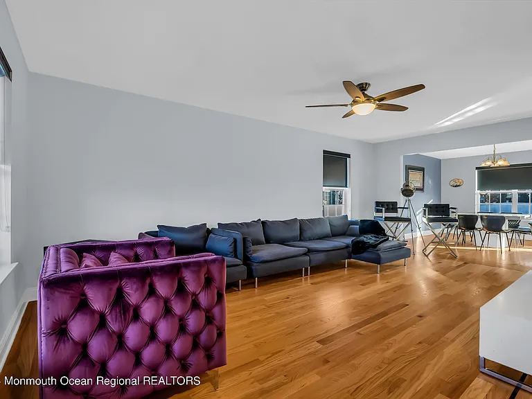 132 Chelton Ave — Photo 8