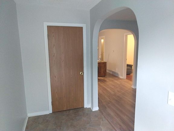 3rd image of 667 Turner Ave NW