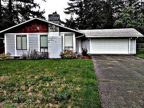 1st image of 16613 17th Ave E
