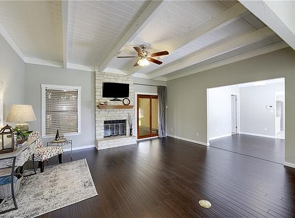 4th image of 107 Cottonwood Dr