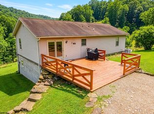 102 Indian Run, Fairview, WV 26570