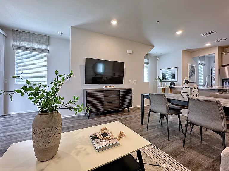 2729 Erebus Ct — Photo 10