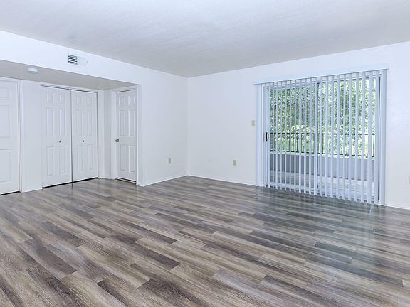 Spacious Living Room at Villas of Briar Ridge