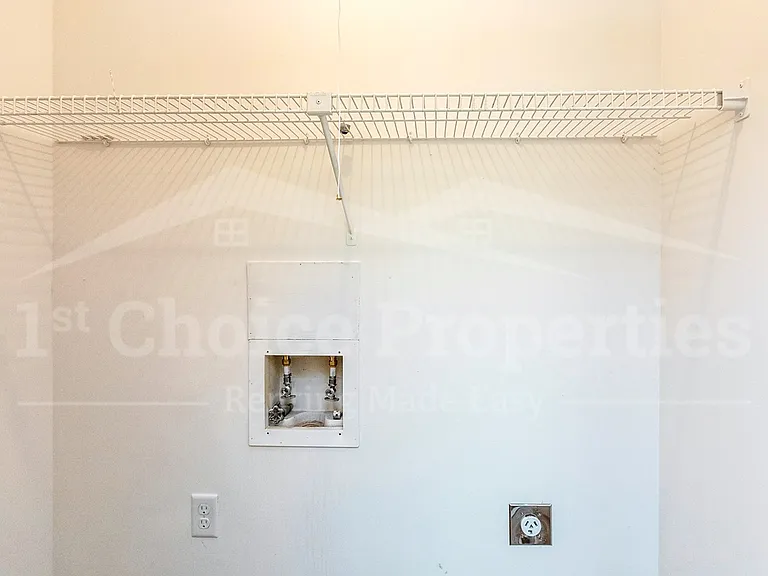 203 Winterhaven Dr — Photo 12