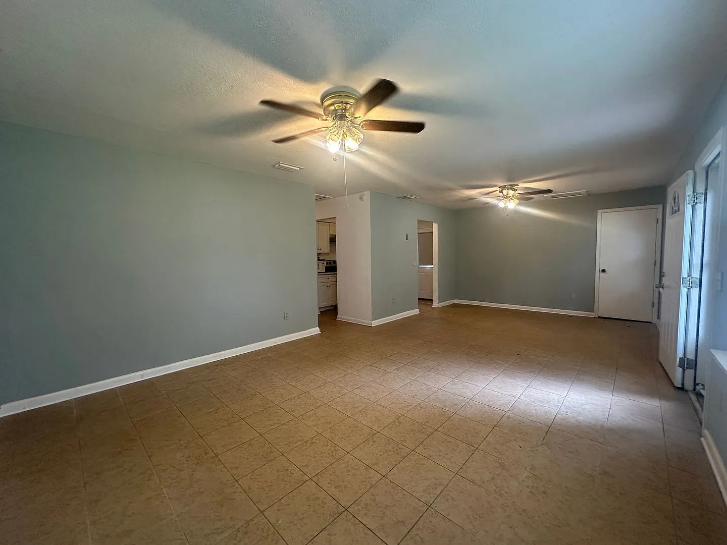 Move-In Special: Receive $500 Off Your Second Month's Rent! — Photo 4