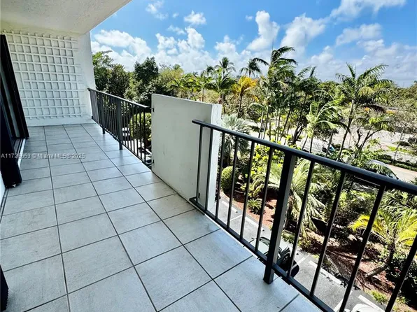 77 Crandon Blvd APT 4C, Key Biscayne, FL 33149