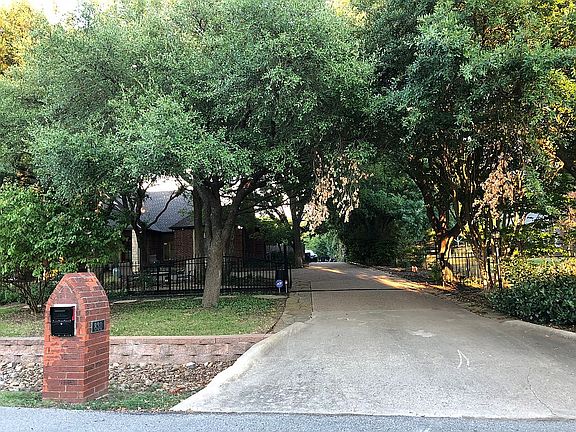 3rd image of 830 S Creekwood Dr