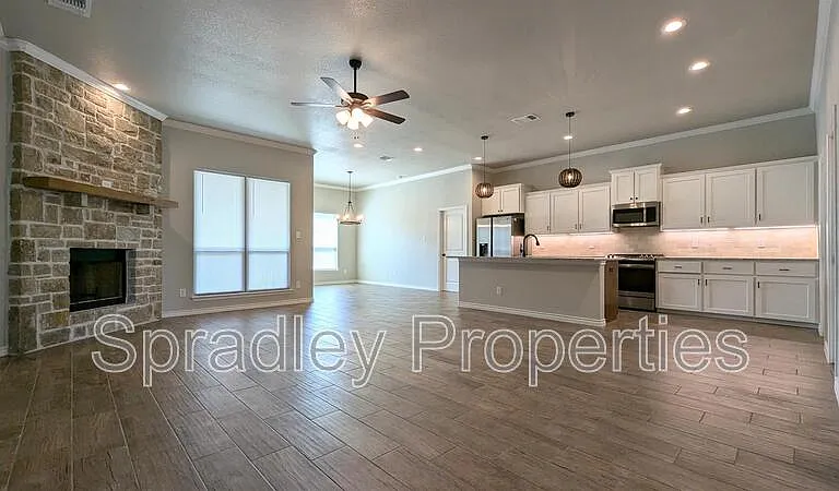 6120 Modena Dr — Photo 3