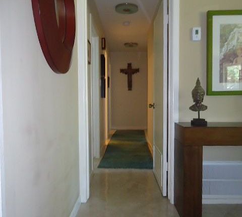 4th image of 45 Robins Ln