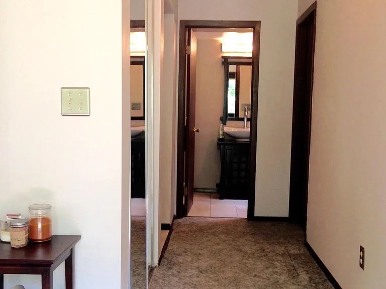1101 Teaberry Ln — Photo 3