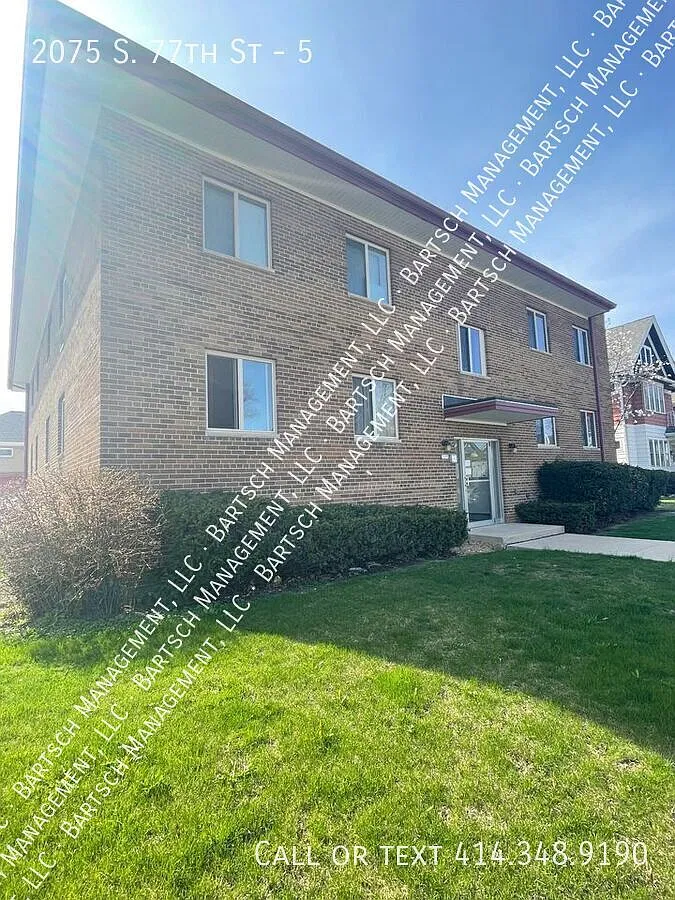 1 bed, $950 — Photo 1
