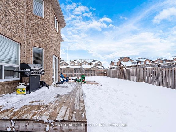 3rd image of 1434 Rankin Way