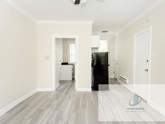 5th image of 646-48 W Roscoe St #646.5-1S