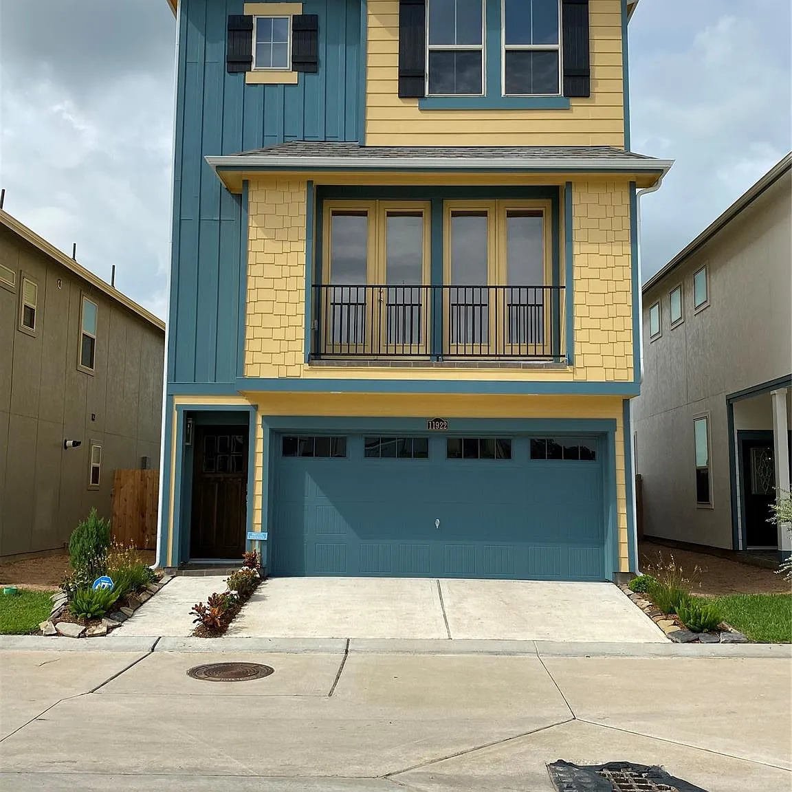 3 bed, 3.5 bath, 2375 sqft, $2,800 — Photo 4