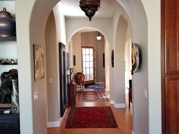 5th image of 2820 E Buena Vista Dr