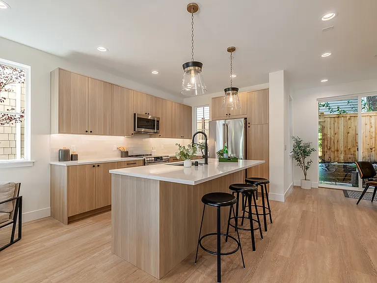 11812 NE 103rd Pl — Photo 5