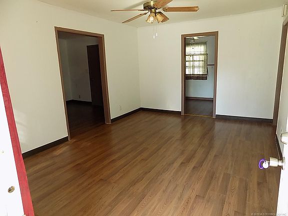 2nd image of 110 Billington Dr