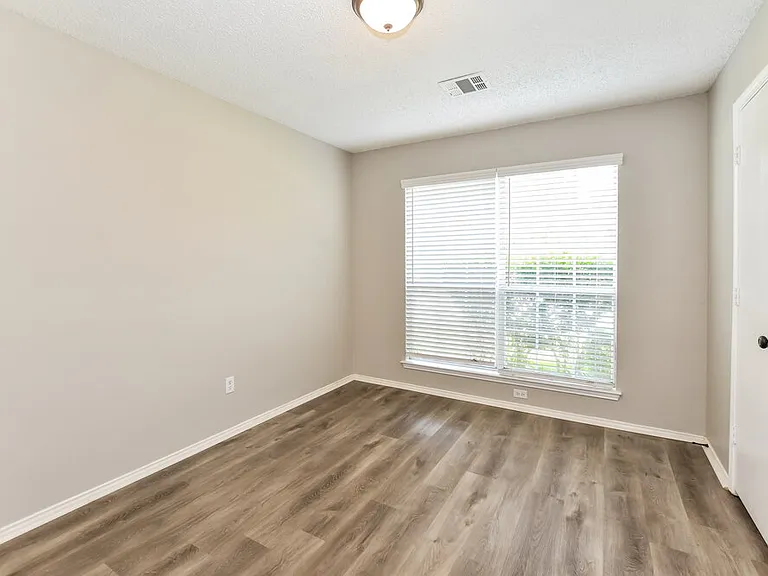 4218 Baccarat Dr — Photo 13