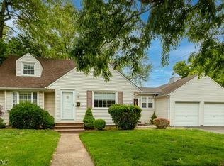 98 Bromley Pl, Nutley, NJ 07110