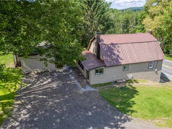 3311 Apulia Rd, Jamesville, NY 13078