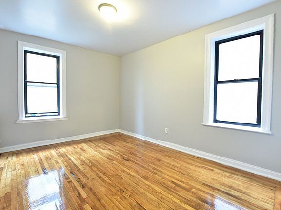 4th image of 482 Concord Ave #3A