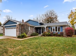 417 E Balsam Ln, Palatine, IL 60074