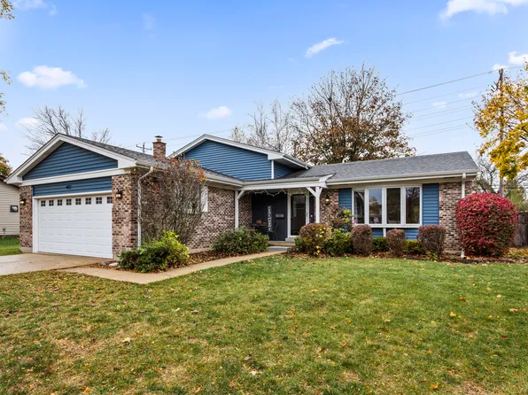 417 E Balsam Ln, Palatine, IL 60074