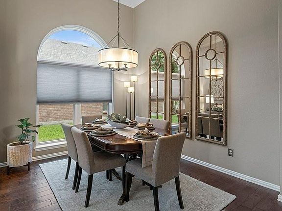4th image of 12377 Hawk Creek Dr