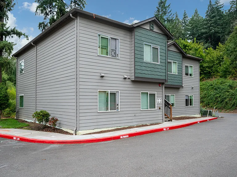 Leverich | Exterior