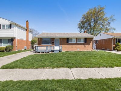 30890 Grandview Ave, Westland, MI, 48186