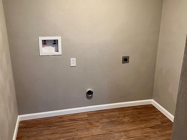 309 Strong Ave — Photo 7