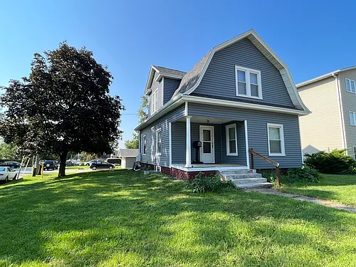 3202 Lincoln Way Photo 1
