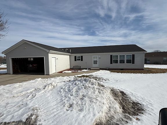 2nd image of N114W20932 Briarwood Ln