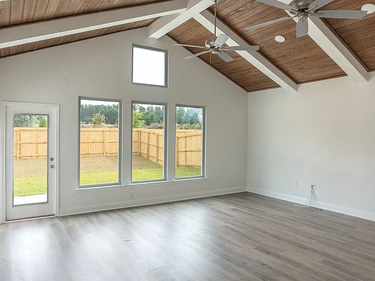 1414 Landon Hills Dr — Photo 4