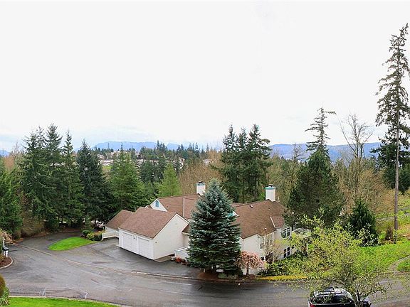 4th image of 22557 SE 42nd Ct