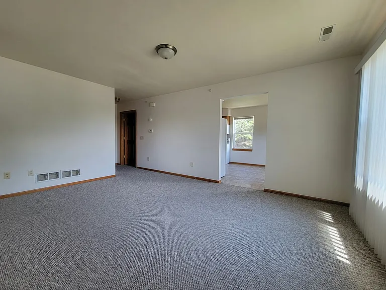 1066 Perry St #1 — Photo 6