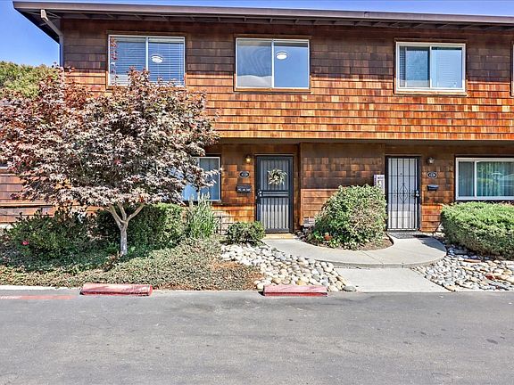2nd image of 4118 Ravenwood Pl