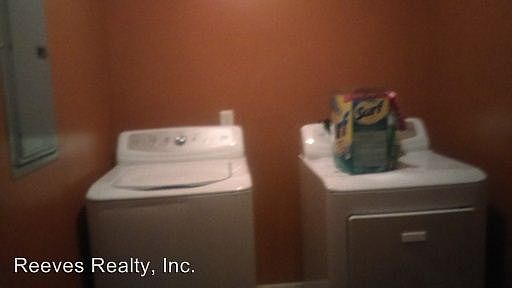 3rd image of 4520 Blackwell Ln