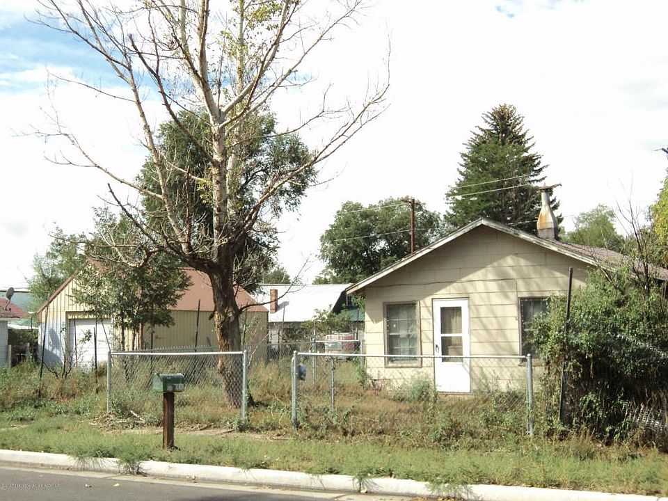 2nd image of 380 Tucker St