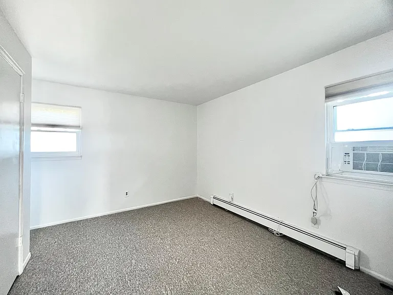 4 Ashwood Rd #A — Photo 6