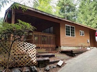 121 E Huckleberry Dr, Grapeview, WA 98546