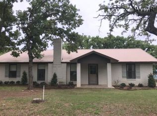 2309 Casino Rd, Nocona, TX 76255