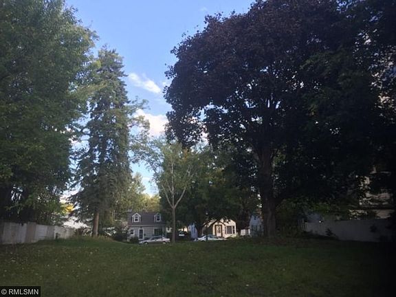 5th image of 600 Idaho Ave E