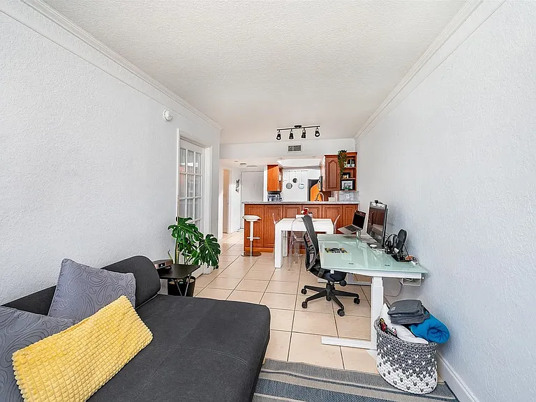 2899 Collins Ave #833 — Photo 4