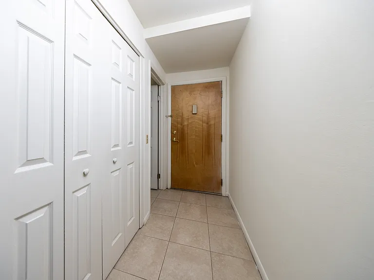 Clintwood Apartments — Photo 20